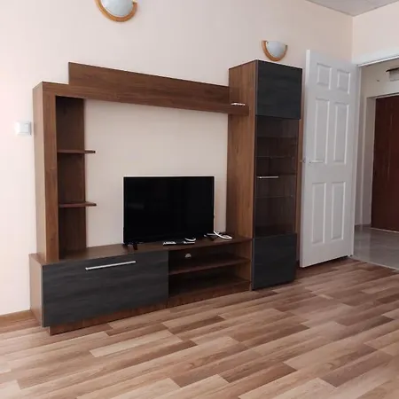 Dunav-lazur Apt.5 Ravda